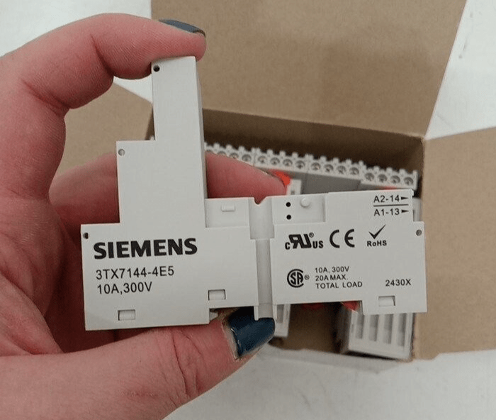 ✳️Duty Free✳️Lot of 10- Siemens Relay Socket 14-pin 10 A, 300 V 3TX7144-4E5ð¥ - Image 2