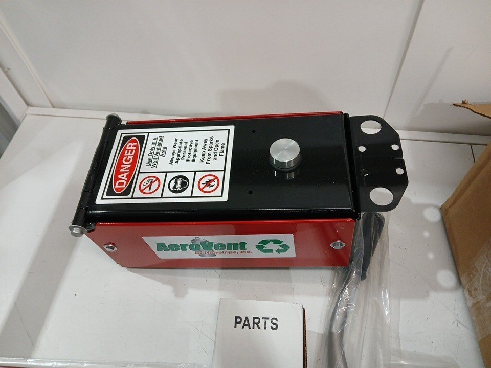 Newstripe 10004700 AeroVent 1X Aerosol Can Disposal System - Image 3