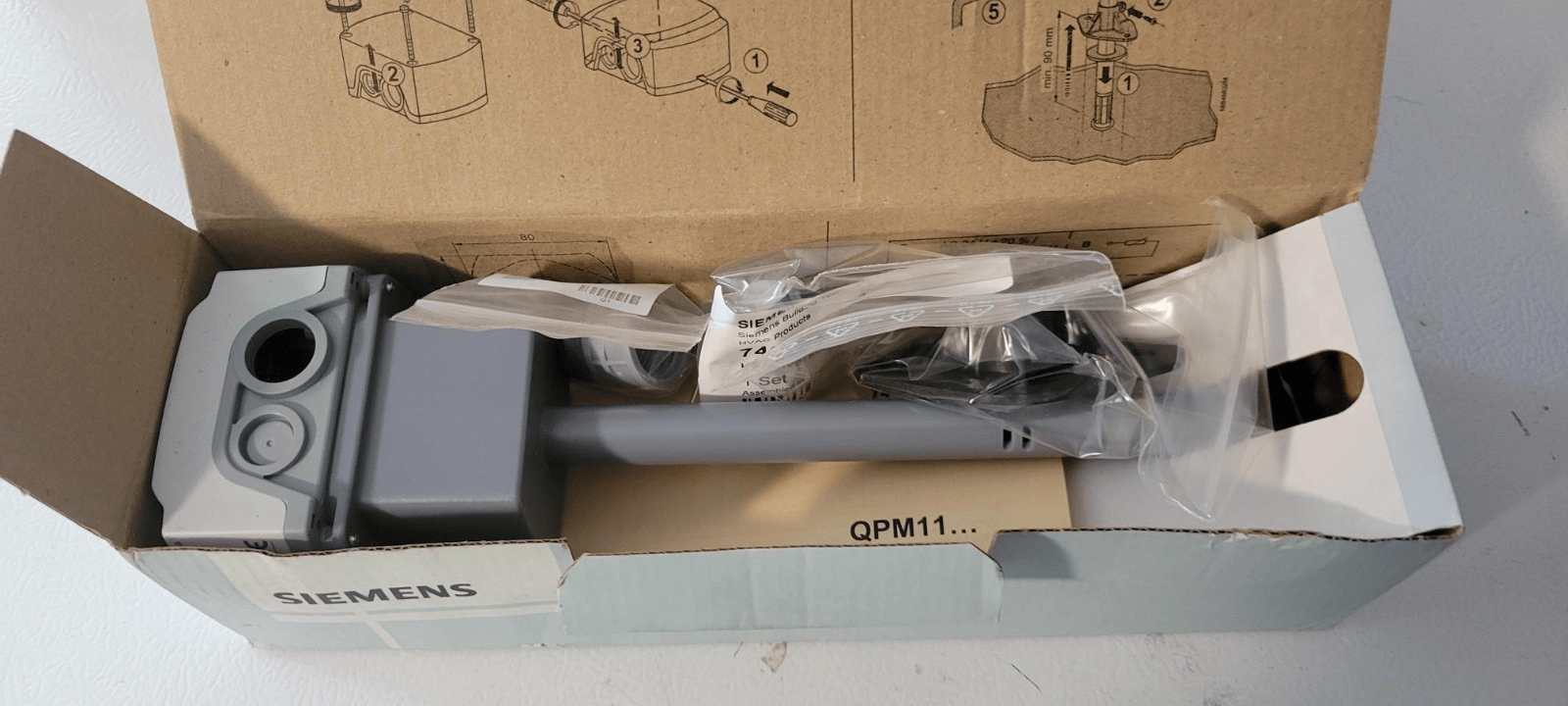 SIEMENS QPM2100 DUCT AIR QUALITY SENSOR CO2 - Image 3